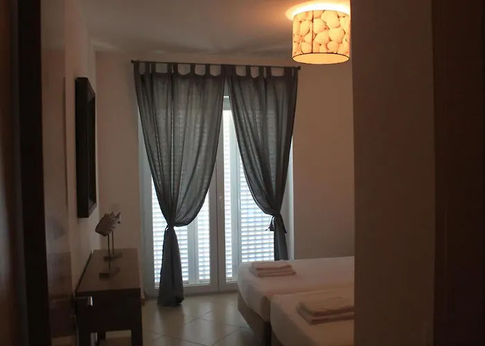 Gardens By My Choice Apartment *